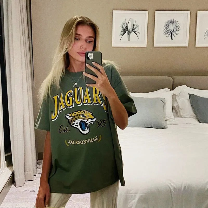 Retro Jaguar loose T
