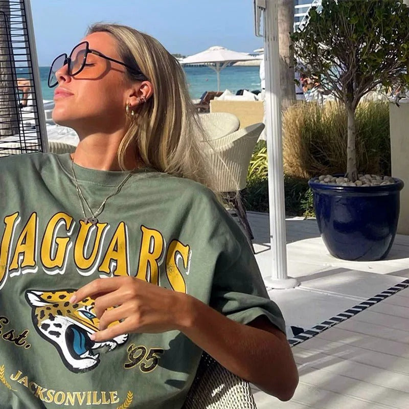 Retro Jaguar loose T